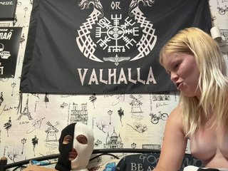 NIKADELE Porn Show