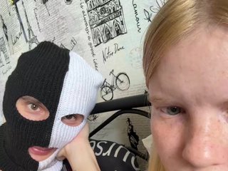 NIKADELE Porn Show