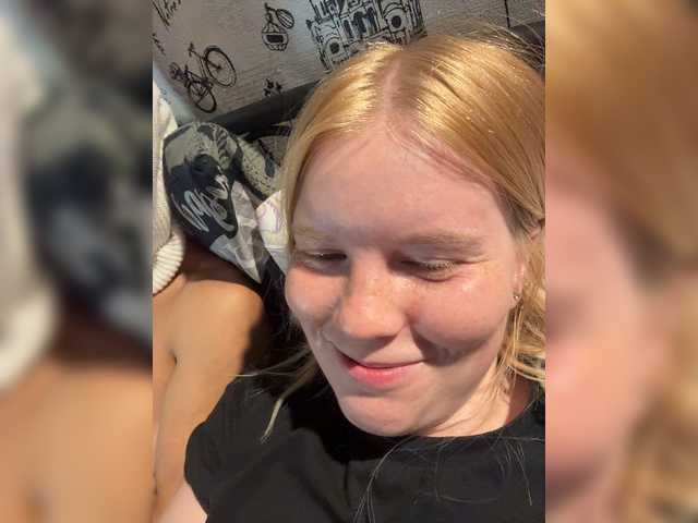 nikadele live sex show