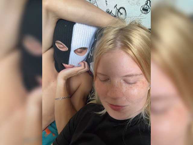 NIKADELE Cam en directo en BongaCams