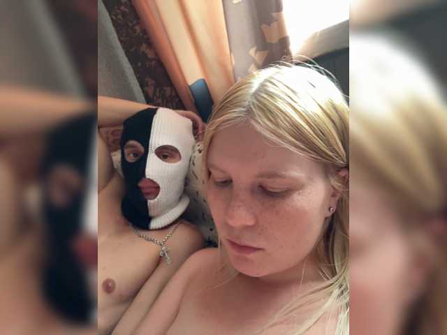 NIKADELE live webcam show