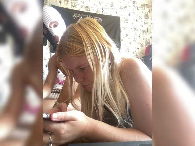 NIKADELE
