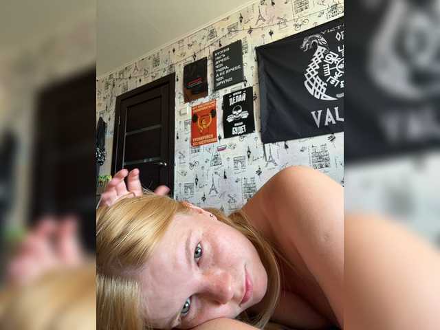 NIKADELE live webcam show