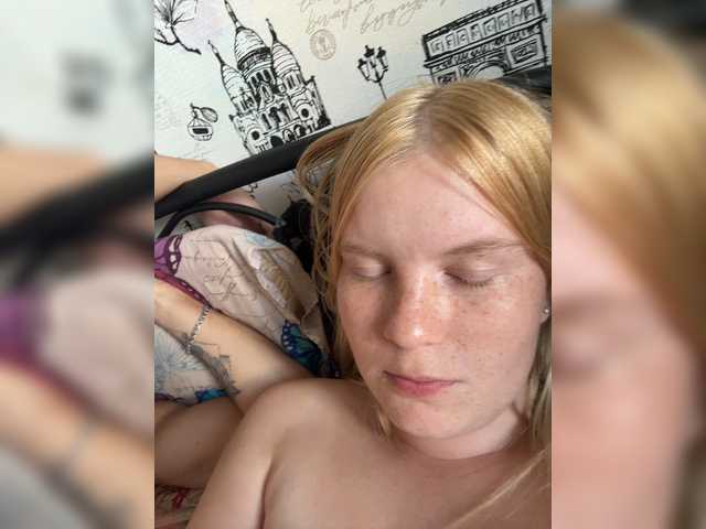 NIKADELE live cam on BongaCams