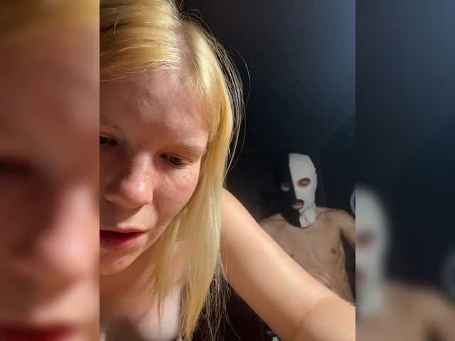 NIKADELE live webcam show