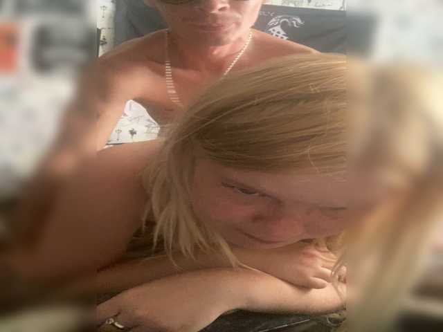 NIKADELE live cam on BongaCams