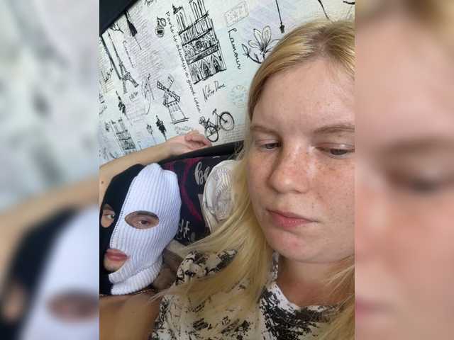 NIKADELE live webcam show