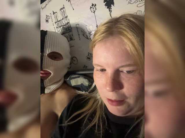 NIKADELE live cam on BongaCams
