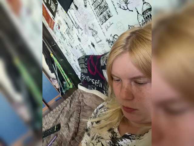 NIKADELE live webcam show