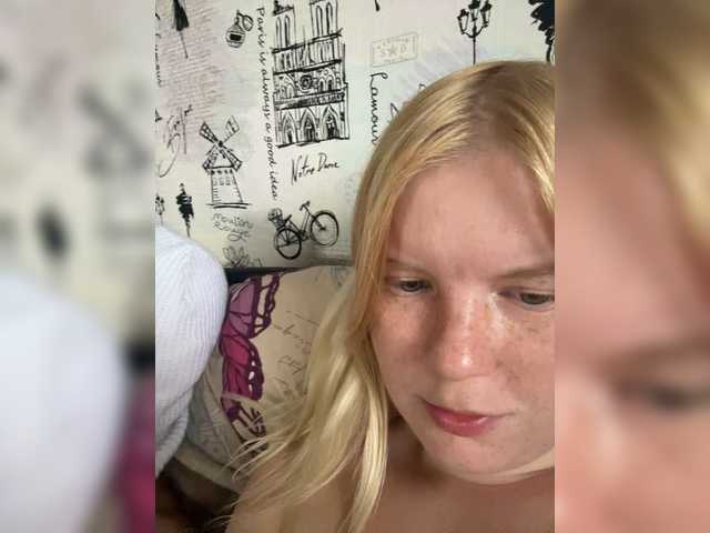 nikadele live show
