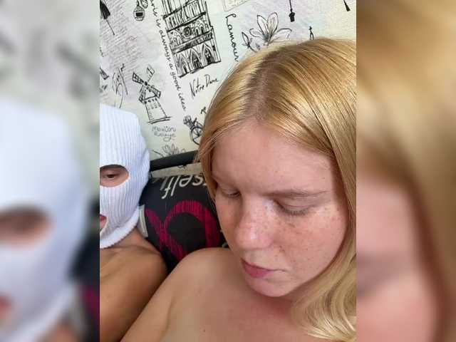 NIKADELE live webcam show