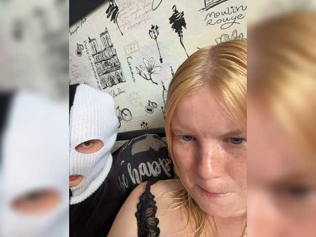 NIKADELE live webcam show