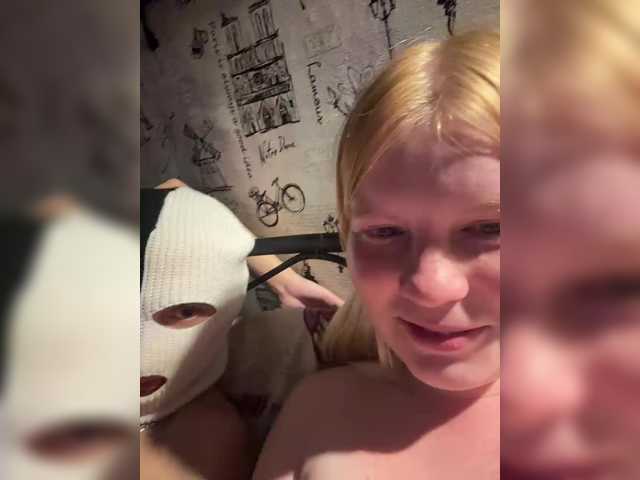 NIKADELE live cam on BongaCams
