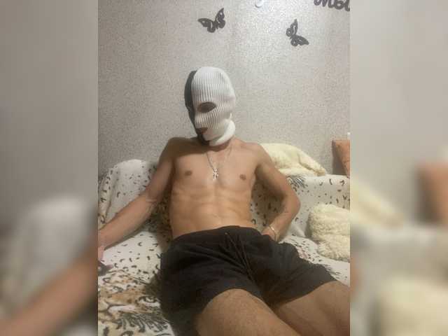NIKADELE live cam on BongaCams