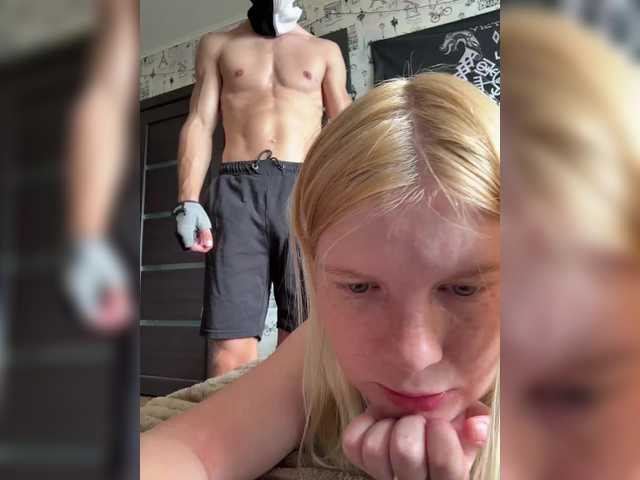 NIKADELE live webcam show