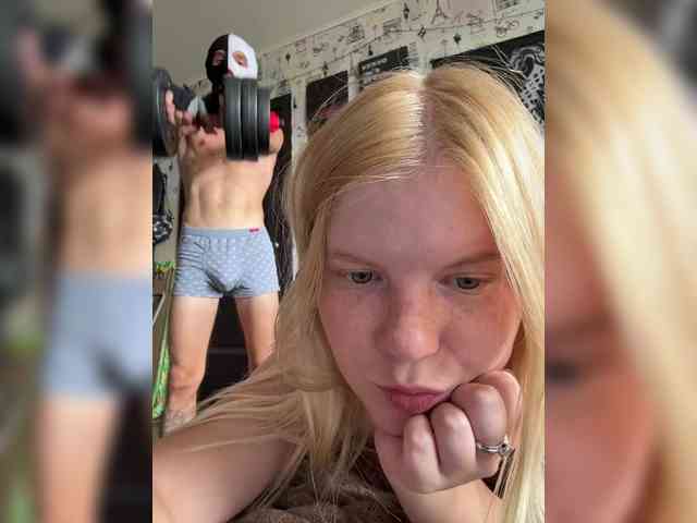 NIKADELE