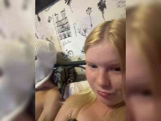 NIKADELE webcam