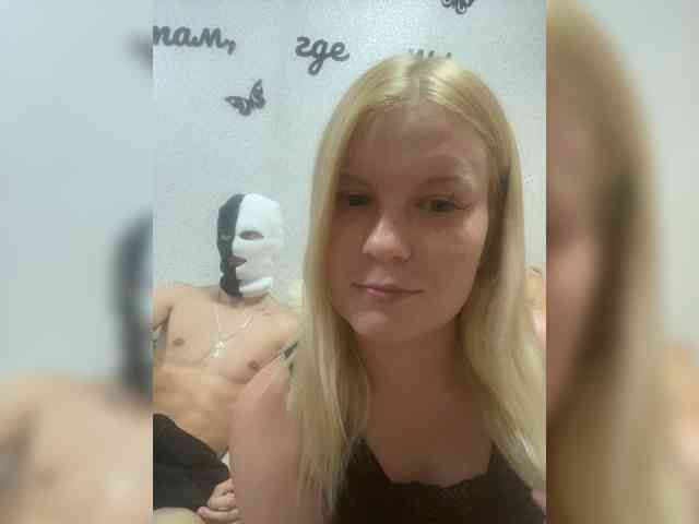 NIKADELE Sex Cam Show