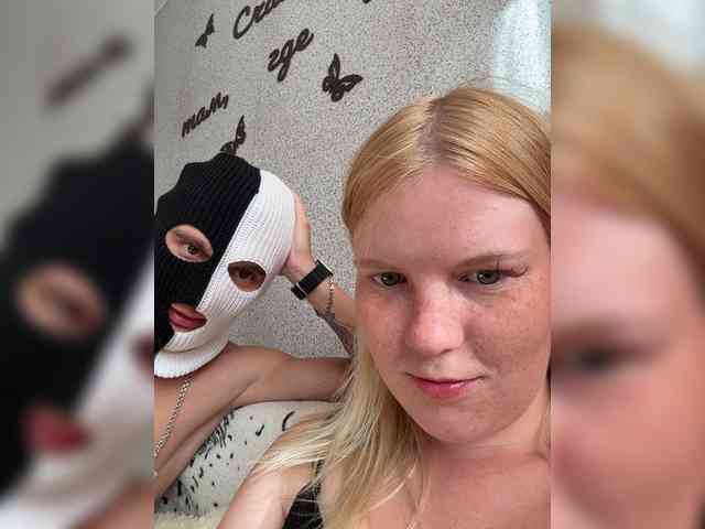 NIKADELE webcam