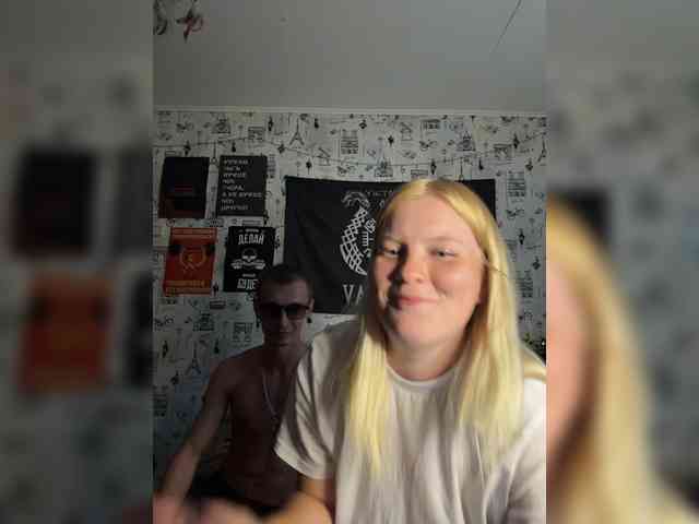 NIKADELE Sex Cam Show
