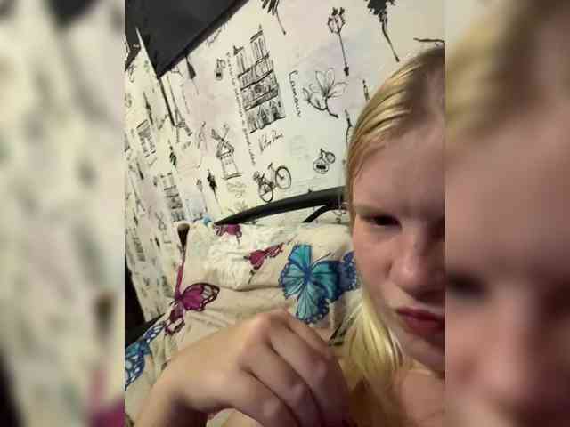 NIKADELE