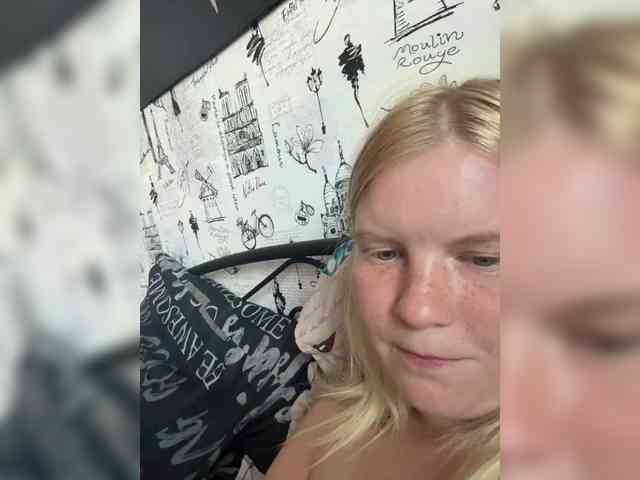 NIKADELE webcam