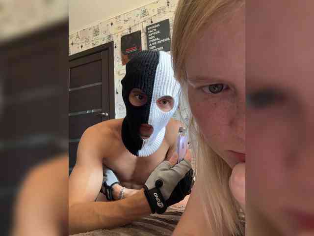 NIKADELE