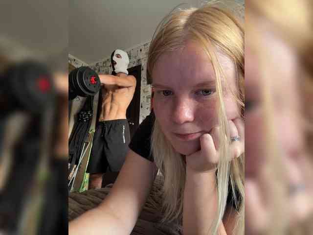 NIKADELE
