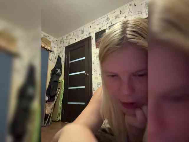 NIKADELE webcam