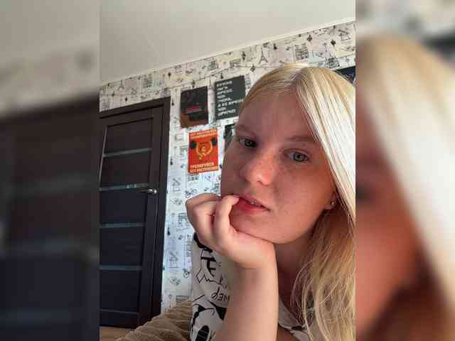 NIKADELE webcam