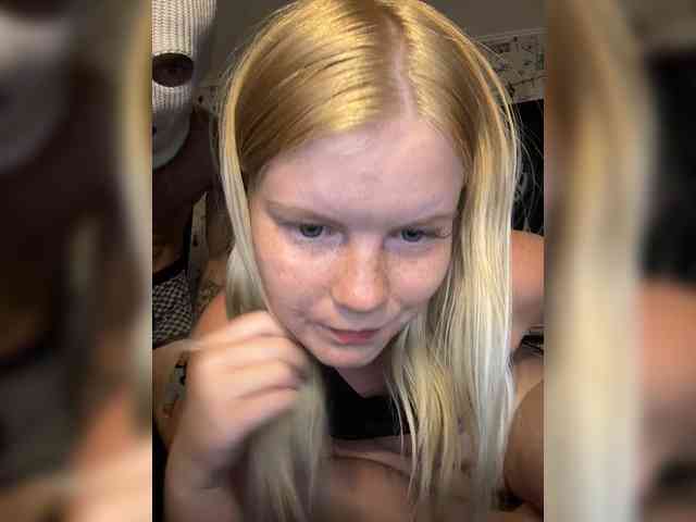 NIKADELE webcam