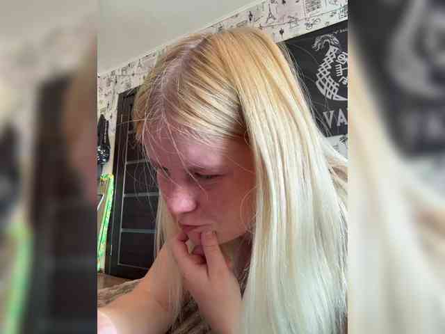 NIKADELE webcam