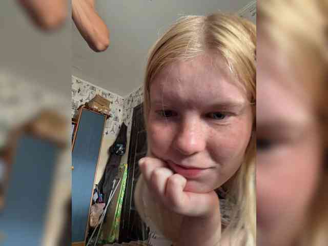 NIKADELE webcam