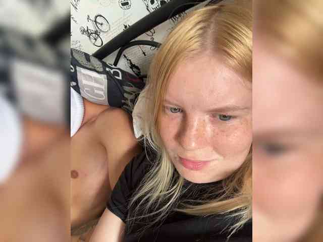 NIKADELE webcam