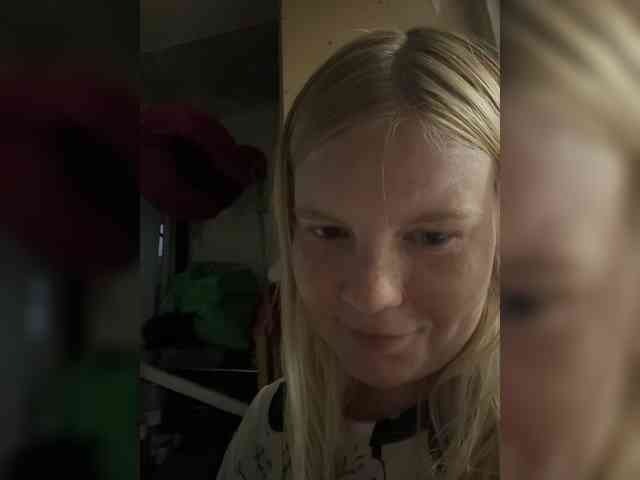 NIKADELE webcam