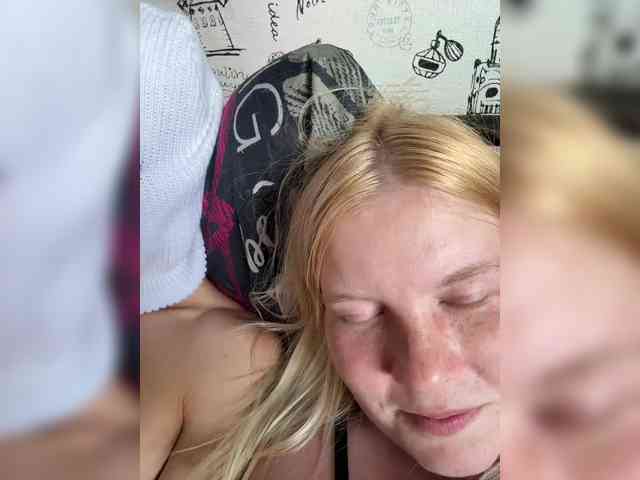 NIKADELE webcam