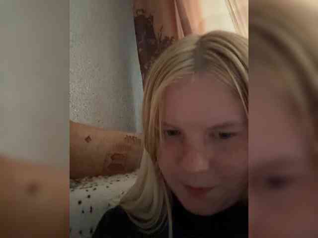 NIKADELE