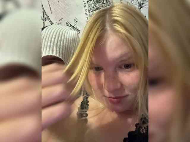 NIKADELE webcam