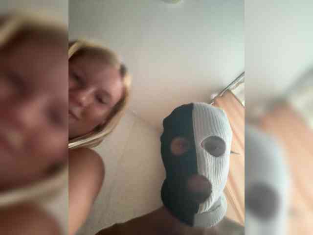 NIKADELE webcam