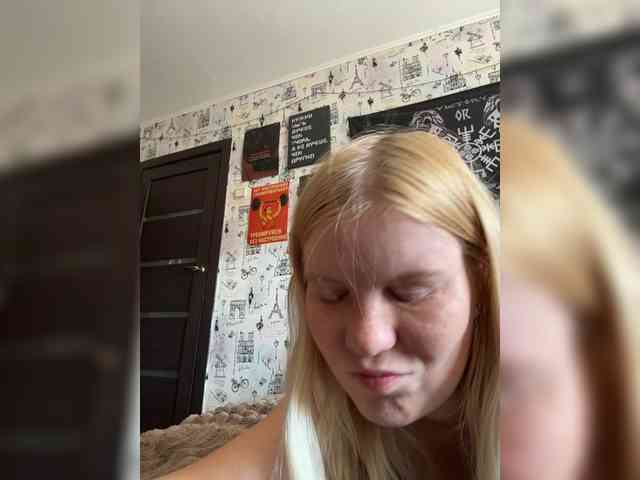 NIKADELE webcam