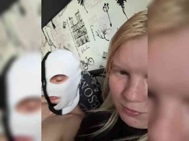 NIKADELE webcam