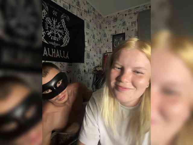 NIKADELE Sex Cam Show