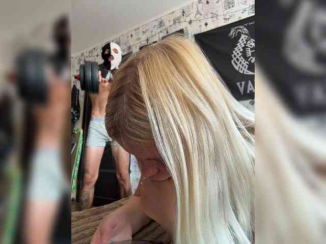 NIKADELE webcam
