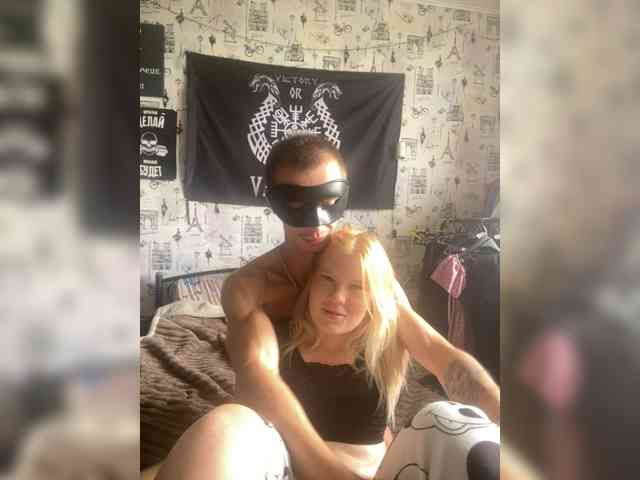 NIKADELE Sex Cam Show