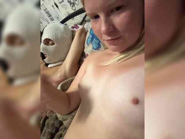 NIKADELE webcam