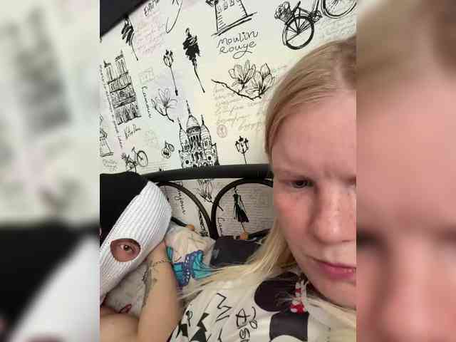 NIKADELE webcam