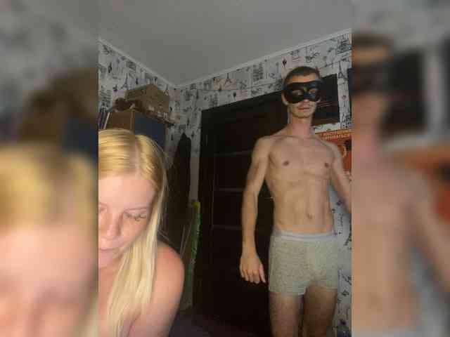 NIKADELE Sex Cam Show