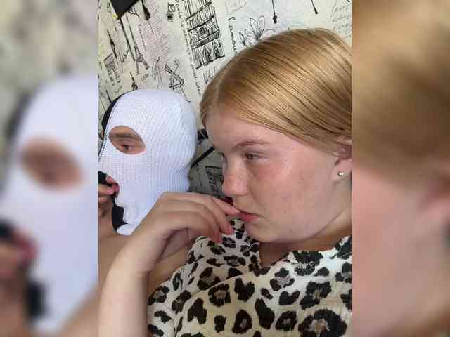 NIKADELE webcam