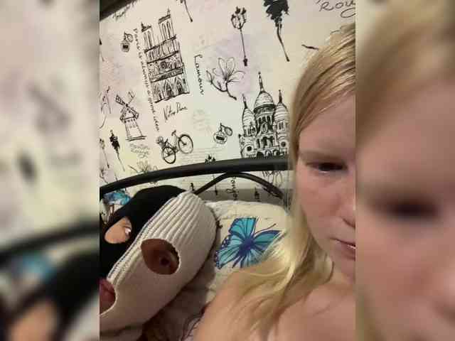 NIKADELE webcam