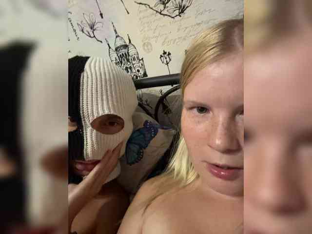 nikadele's live room